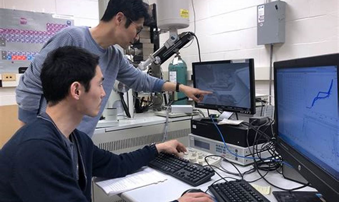 nand and chip off image